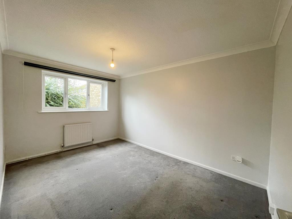Lot: 91 - GROUND FLOOR FLAT IN GOOD ORDER - Bedroom